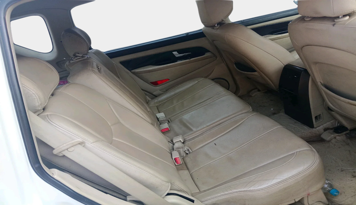 2018 Ssangyong Rexton RX7, Diesel, Automatic, 1,37,936 km, interior