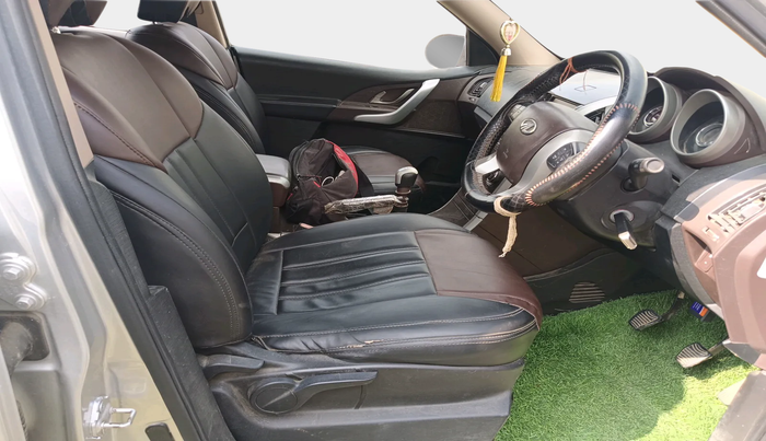 2012 Mahindra XUV500 W8, Diesel, Manual, 1,27,044 km, interior