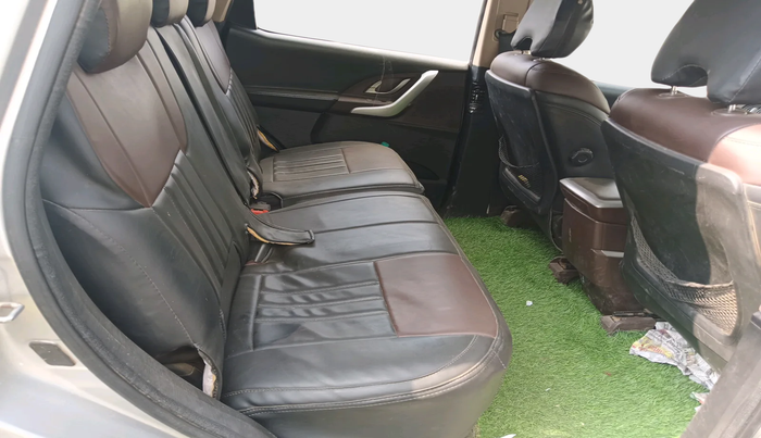 2012 Mahindra XUV500 W8, Diesel, Manual, 1,27,044 km, interior