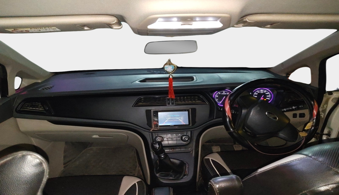 2019 Mahindra MARAZZO M4 8 STR, Diesel, Manual, 99,410 km, interior