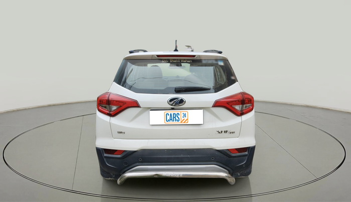 2022 Mahindra XUV300 W8 (O) 1.5 DIESEL, Diesel, Manual, 56,597 km, exterior