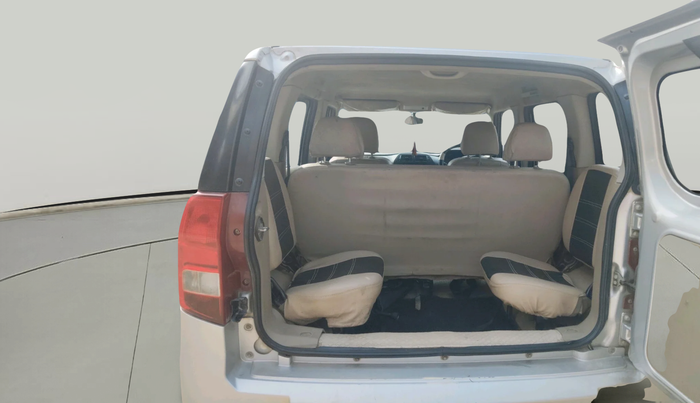 2017 Mahindra TUV300 T4 PLUS, Diesel, Manual, 86,299 km, exterior