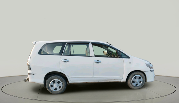 2014 Toyota Innova 2.5 GX 8 STR, Diesel, Manual, 1,78,565 km, exterior