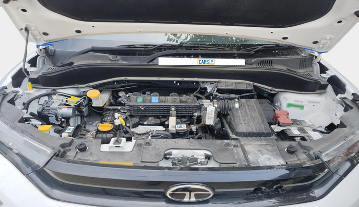 2025 Tata PUNCH ADVENTURE AMT, Petrol, Automatic, 660 km, exterior