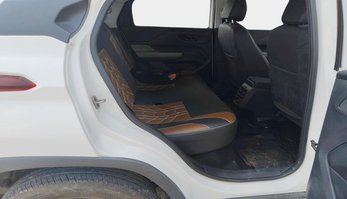 2025 Tata PUNCH ADVENTURE AMT, Petrol, Automatic, 660 km, interior