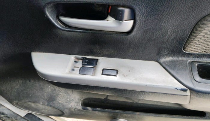 2016 Maruti Wagon R 1.0 LXI CNG, Petrol, Manual, 1,45,530 km, interior