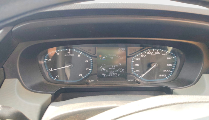 2022 Tata PUNCH ADVENTURE MT, Petrol, Manual, 39,828 km, interior