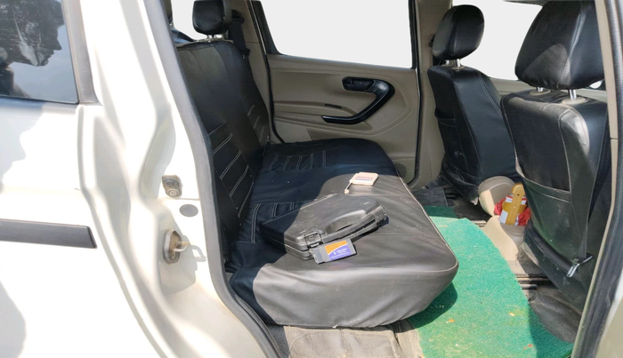 2021 Mahindra BOLERO NEO N 4, Diesel, Manual, 99,031 km, interior