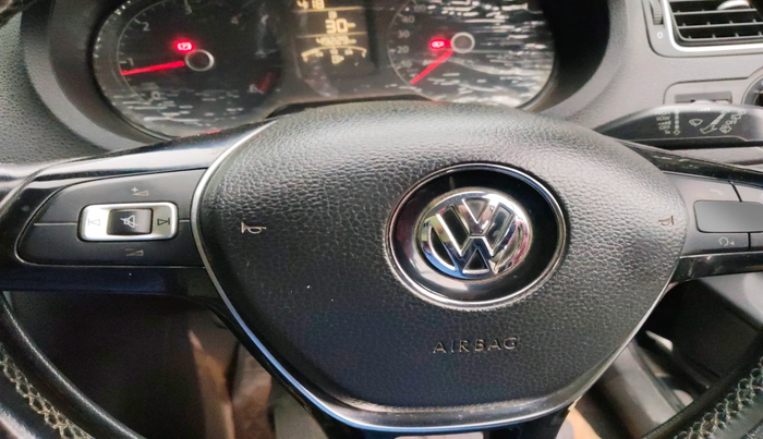 2014 Volkswagen Polo HIGHLINE1.5L, Diesel, Manual, 49,229 km, interior