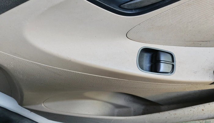 2012 Hyundai Eon MAGNA +, Petrol, Manual, 1 km, interior