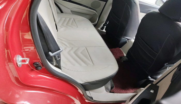 2022 Mahindra XUV300 W6 1.2 PETROL, Petrol, Manual, 6,273 km, interior