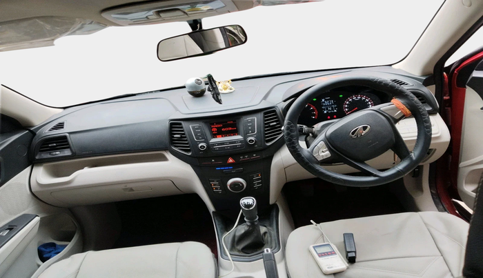 2022 Mahindra XUV300 W6 1.2 PETROL, Petrol, Manual, 6,273 km, interior