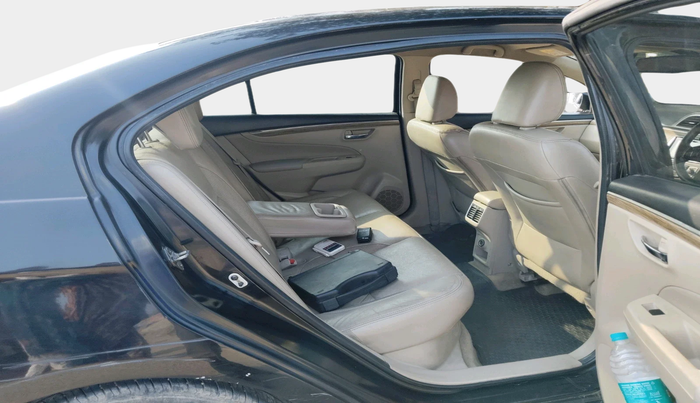 2018 Maruti Ciaz ALPHA 1.5 SHVS PETROL, Petrol, Manual, 68,921 km, interior