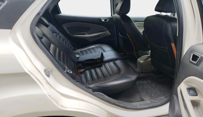 2014 Ford Ecosport TITANIUM 1.5L DIESEL, Diesel, Manual, 1,21,014 km, interior