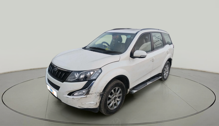 2015 Mahindra XUV500 W10, Diesel, Manual, 1,31,500 km, exterior
