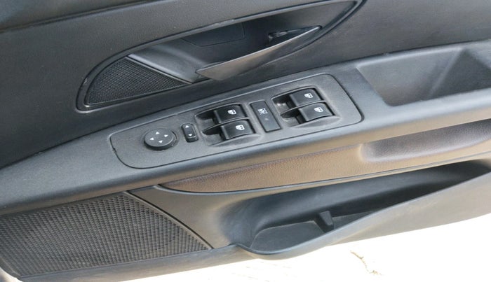 2015 Fiat Avventura EMOTION MULTIJET 1.3, Diesel, Manual, 99,637 km, interior