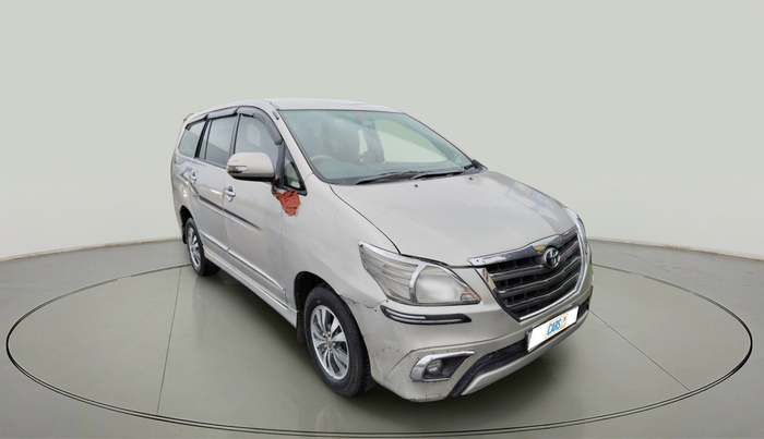 2015 Toyota Innova 2.5 VX 8 STR, Diesel, Manual, 2,03,335 km, exterior