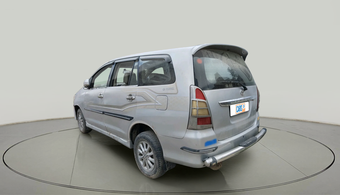 2012 Toyota Innova VX 2.5 8 STR, Diesel, Manual, 1,21,468 km, exterior