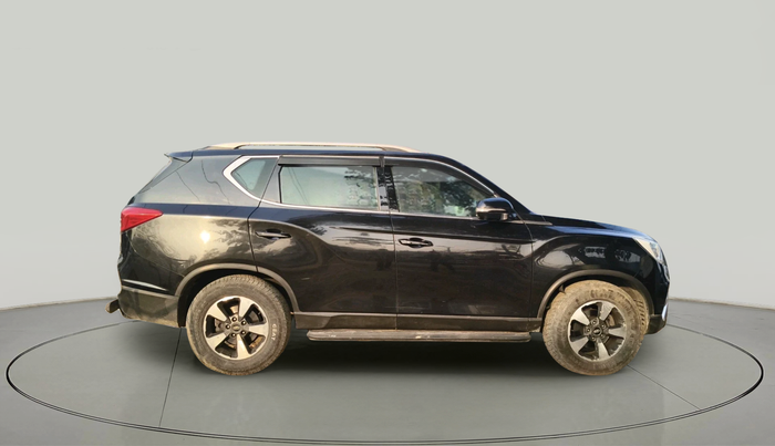 2019 Mahindra ALTURAS G4 4WD AT, Diesel, Automatic, 70,077 km, exterior