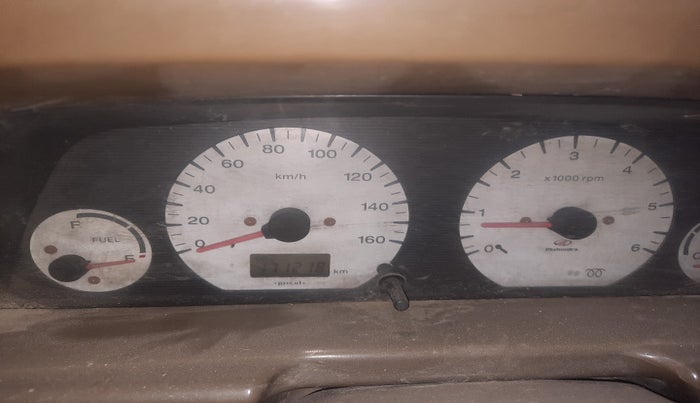 2011 Mahindra Bolero SLX BS-III, Diesel, Manual, 1,71,218 km, interior