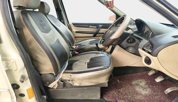 2012 Tata Safari Storme 2.2 LX 4X2, Diesel, Manual, 2,39,181 km, interior