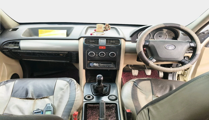 2012 Tata Safari Storme 2.2 LX 4X2, Diesel, Manual, 2,39,181 km, interior