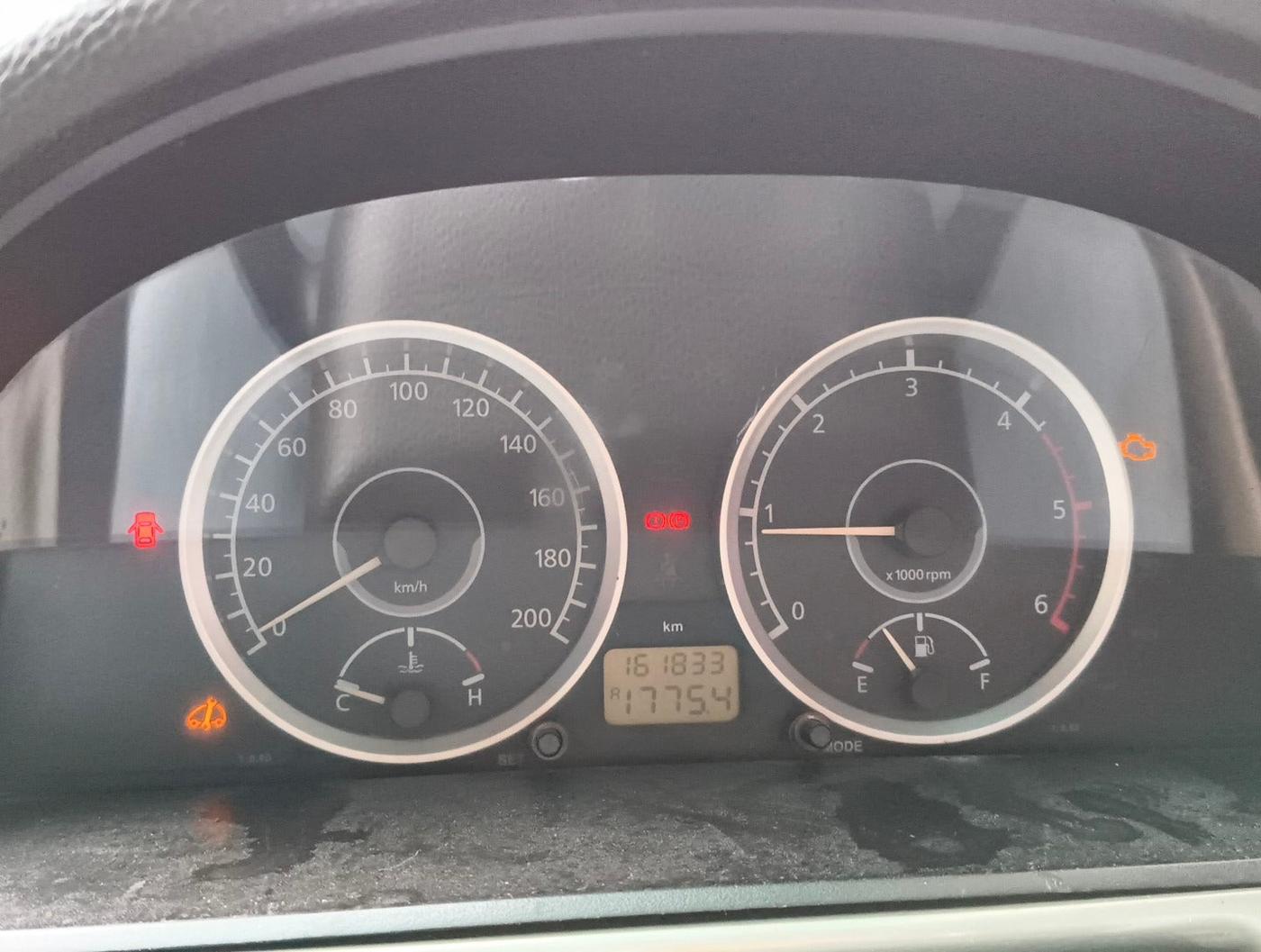 2013 Tata Safari Storme 2.2 EX 4X2, Diesel, Manual, 1,61,833 km, interior