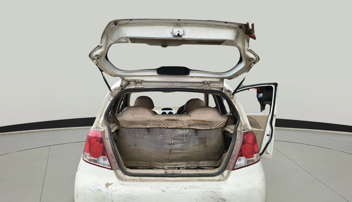 2010 Chevrolet Aveo U VA LS 1.2, Petrol, Manual, 1,03,213 km, exterior