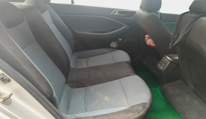 2017 Hyundai i20 Active 1.2 S, Petrol, Manual, 1,61,156 km, interior