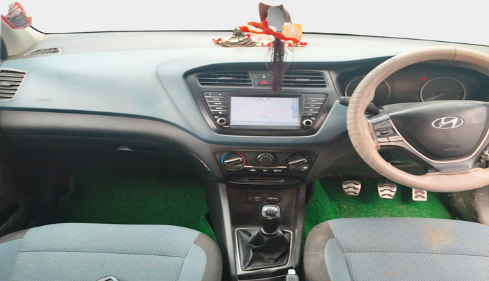 2017 Hyundai i20 Active 1.2 S, Petrol, Manual, 1,61,156 km, interior
