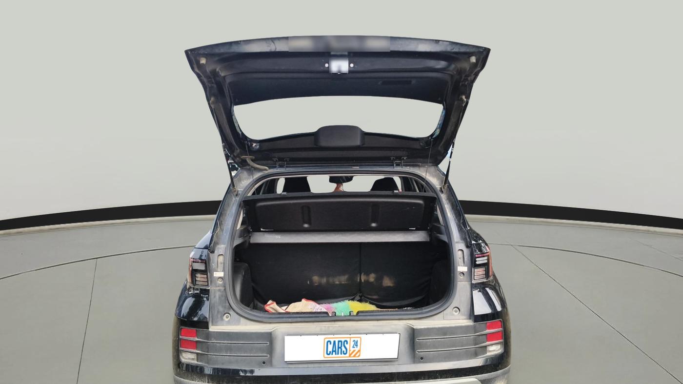 2024 Hyundai VENUE S (O) Plus 1.2 Petrol , Petrol, Manual, 26,000 km, exterior