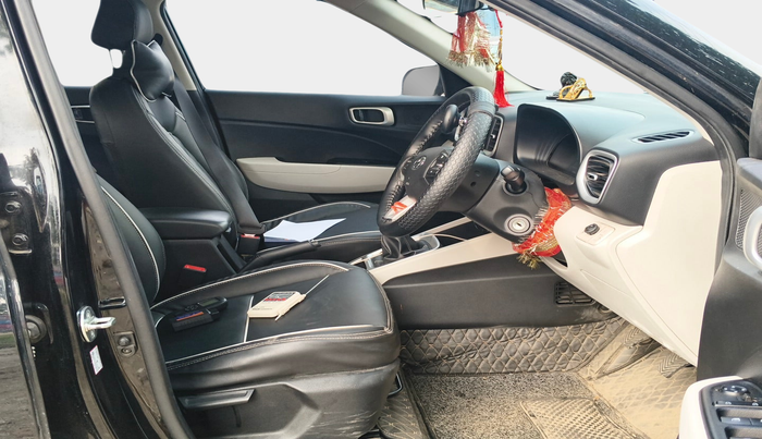 2024 Hyundai VENUE S (O) Plus 1.2 Petrol , Petrol, Manual, 19,740 km, interior
