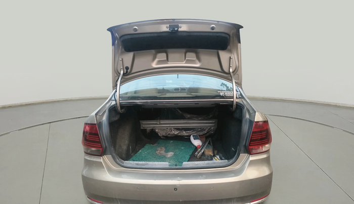 2015 Volkswagen Vento HIGHLINE DIESEL 1.5, Diesel, Manual, 1,41,433 km, exterior