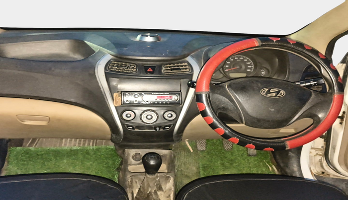 2018 Hyundai Eon ERA +, Petrol, Manual, 1,43,613 km, interior