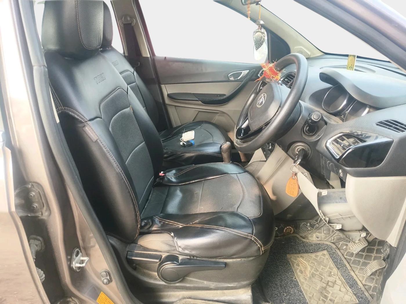 2018 Tata Tiago XZ PETROL, Petrol, Manual, 67,926 km, interior