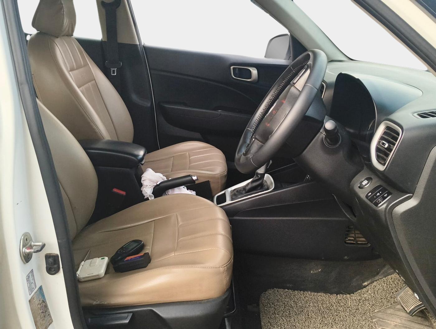 2020 Hyundai VENUE SX PLUS 1.0 TURBO DCT, Petrol, Automatic, 79,980 km, interior