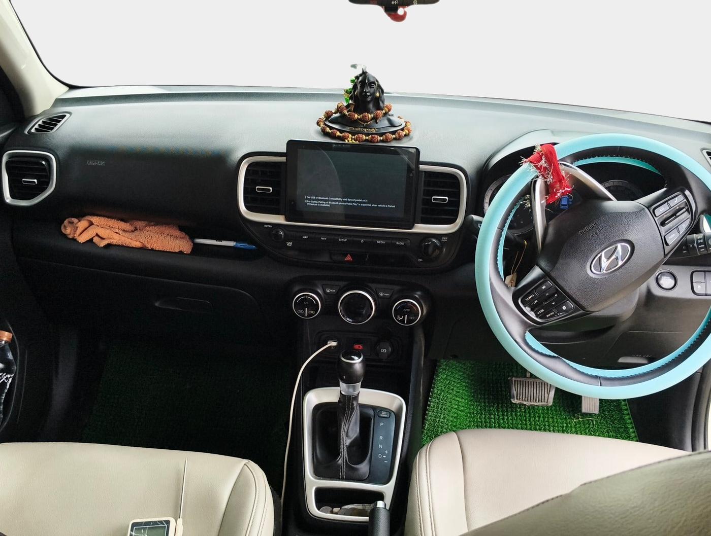 2019 Hyundai VENUE SX PLUS 1.0 TURBO DCT, Petrol, Automatic, 84,847 km, interior