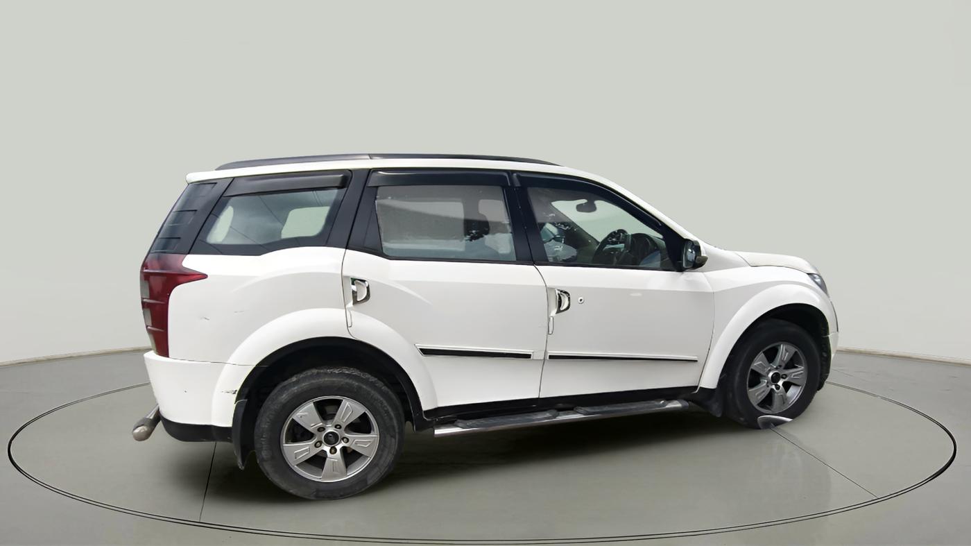 2013 Mahindra XUV500 W8, Diesel, Manual, 1,30,000 km, exterior