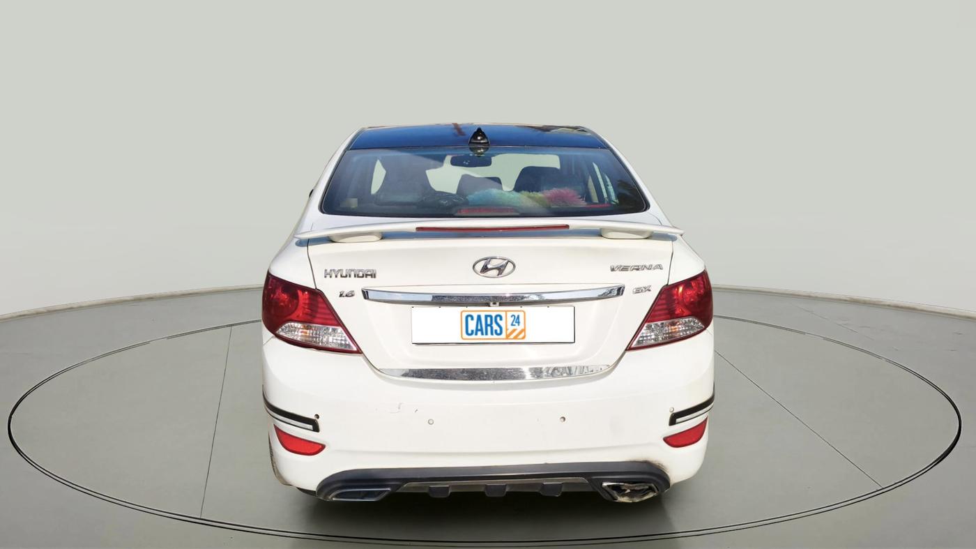 2011 Hyundai Verna FLUIDIC 1.6 CRDI SX, Diesel, Manual, 43,083 km, exterior