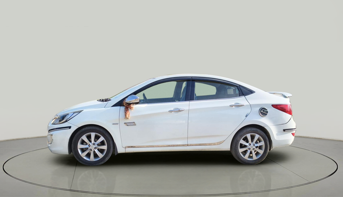 2011 Hyundai Verna FLUIDIC 1.6 CRDI SX, Diesel, Manual, 42,731 km, exterior