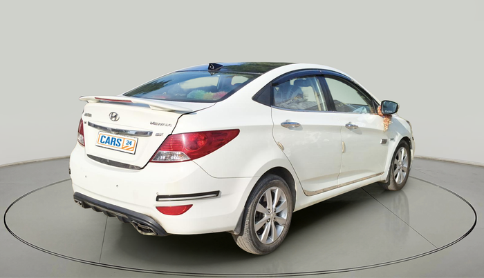 2011 Hyundai Verna FLUIDIC 1.6 CRDI SX, Diesel, Manual, 42,731 km, exterior