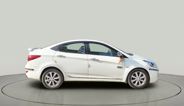 2011 Hyundai Verna FLUIDIC 1.6 CRDI SX, Diesel, Manual, 42,731 km, exterior