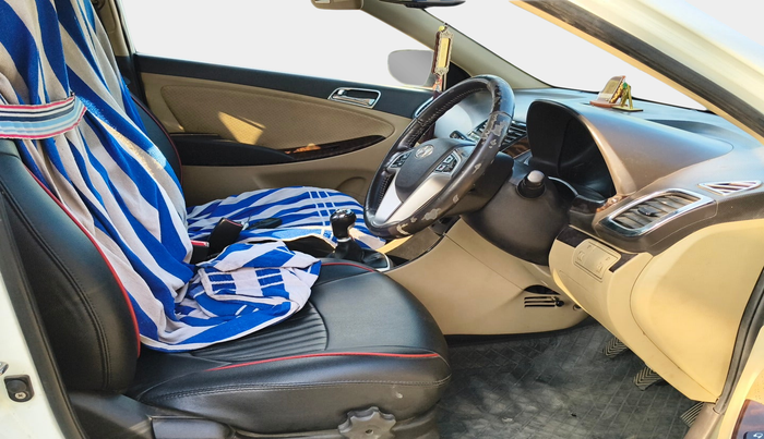 2011 Hyundai Verna FLUIDIC 1.6 CRDI SX, Diesel, Manual, 42,731 km, interior