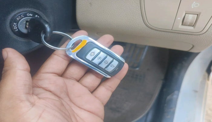 2016 Hyundai Eon MAGNA + AIRBAG, Petrol, Manual, 71,274 km, interior