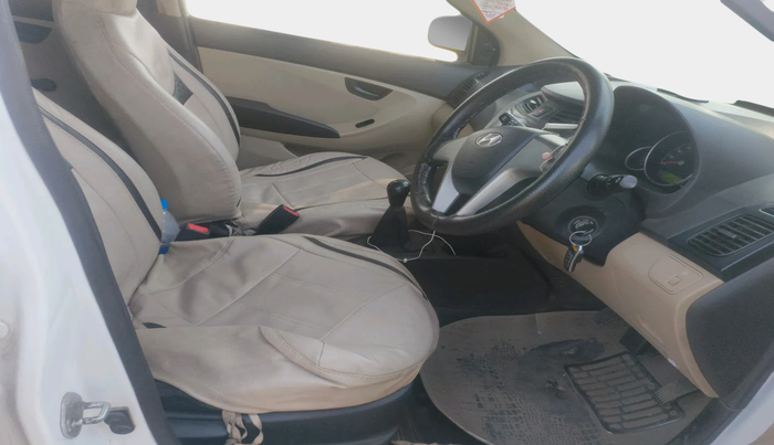 2016 Hyundai Eon MAGNA + AIRBAG, Petrol, Manual, 71,274 km, interior