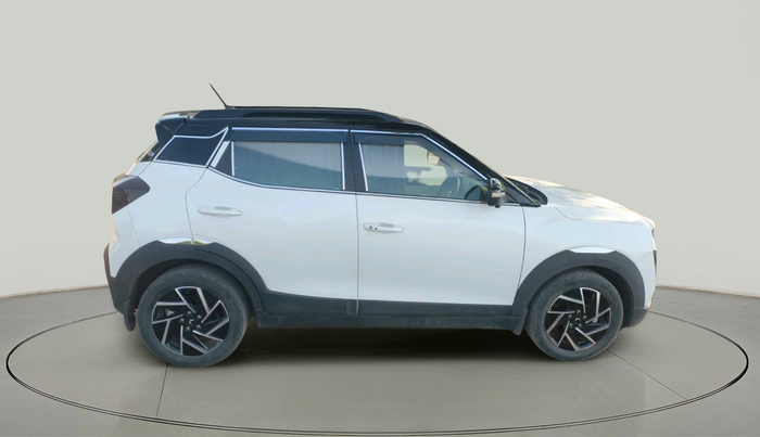 2024 Mahindra XUV 3XO AX7L 1.5 Turbo Diesel, Diesel, Manual, 30,270 km, exterior