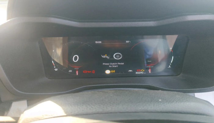 2024 Mahindra XUV 3XO AX7L 1.5 Turbo Diesel, Diesel, Manual, 30,270 km, interior