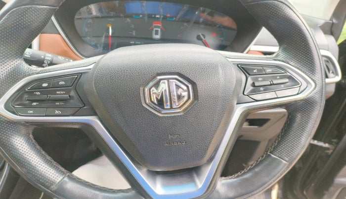 2020 MG HECTOR PLUS SHARP 2.0 DIESEL TURBO MT 6-STR, Diesel, Manual, 1,62,692 km, interior
