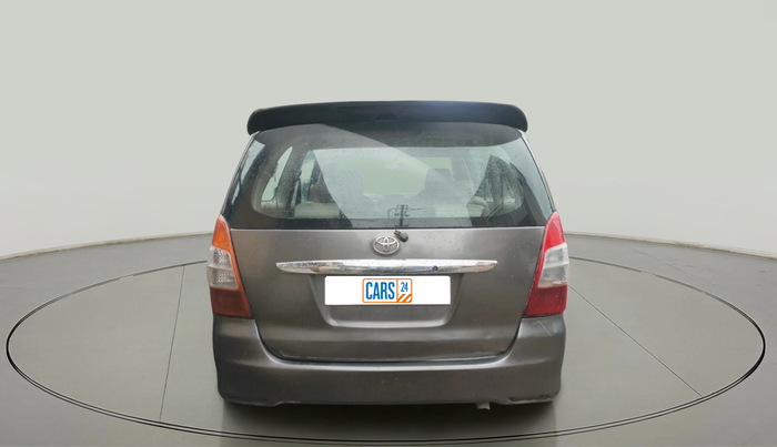 2010 Toyota Innova 2.5 G4 7 STR, Diesel, Manual, 2,38,945 km, exterior