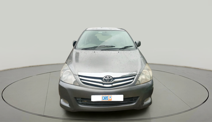 2010 Toyota Innova 2.5 G4 7 STR, Diesel, Manual, 2,38,945 km, exterior